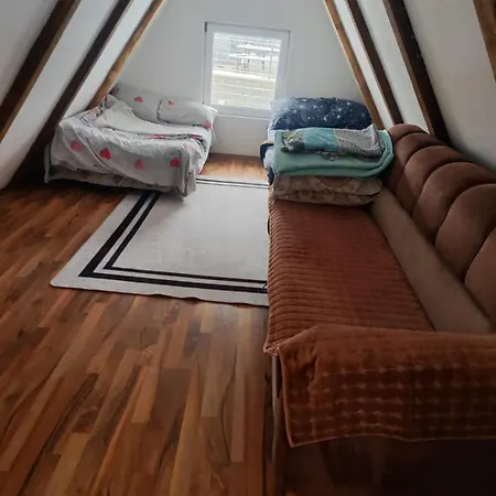 Kucica Za Odmor Gurdic Dom wakacyjny *
